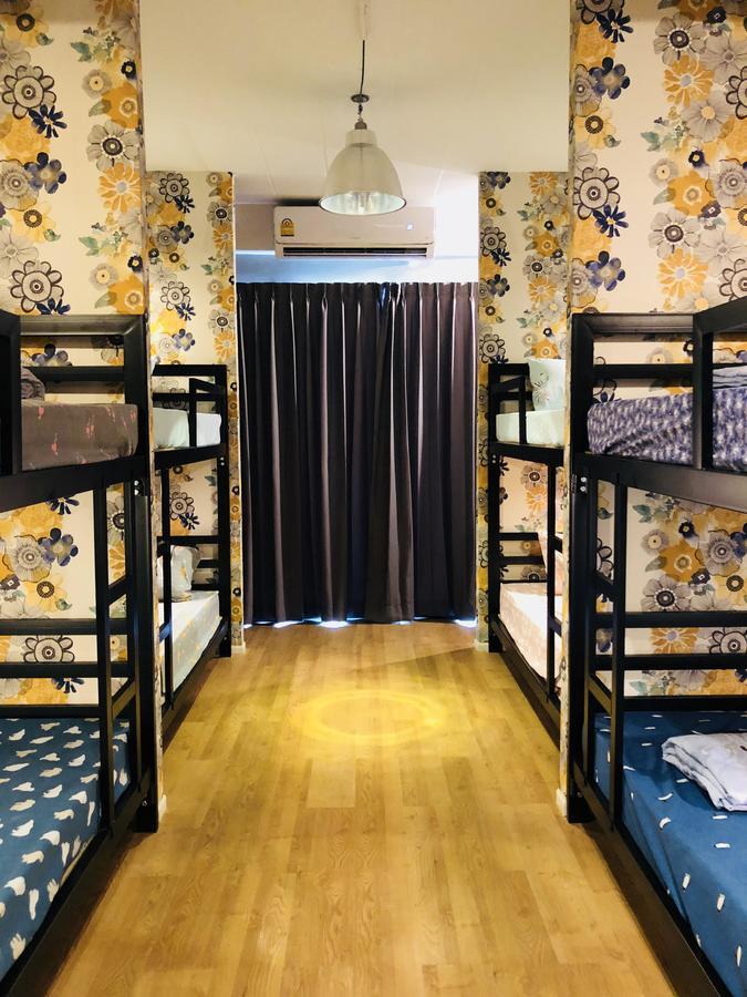 Wj Hostel Bangkok Extérieur photo