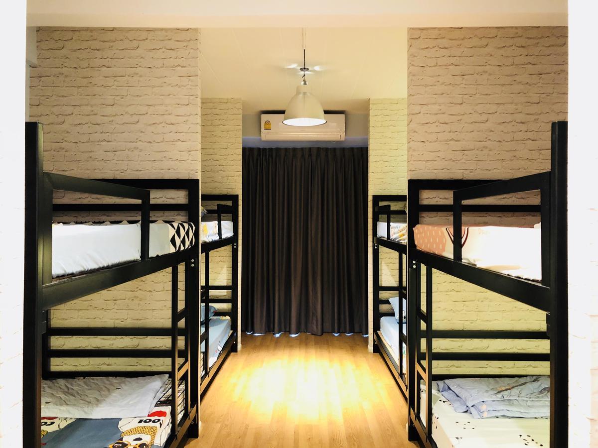 Wj Hostel Bangkok Extérieur photo