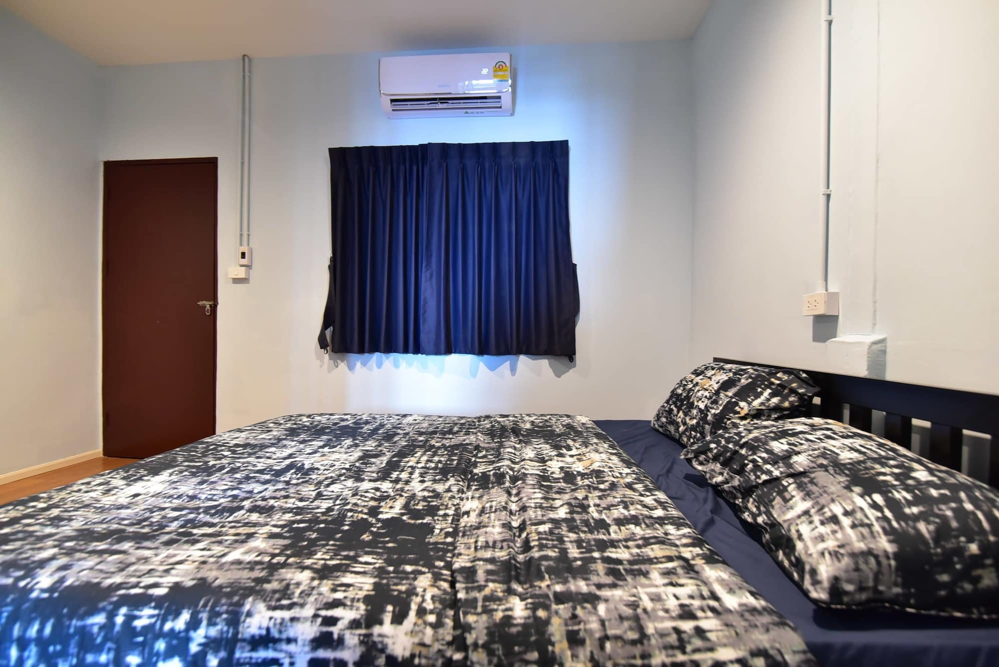 Wj Hostel Bangkok Extérieur photo
